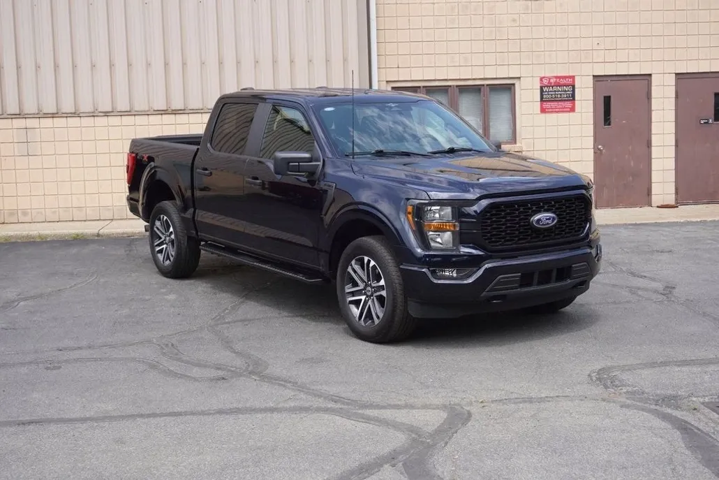 2023 Ford F-150 XL photo 1