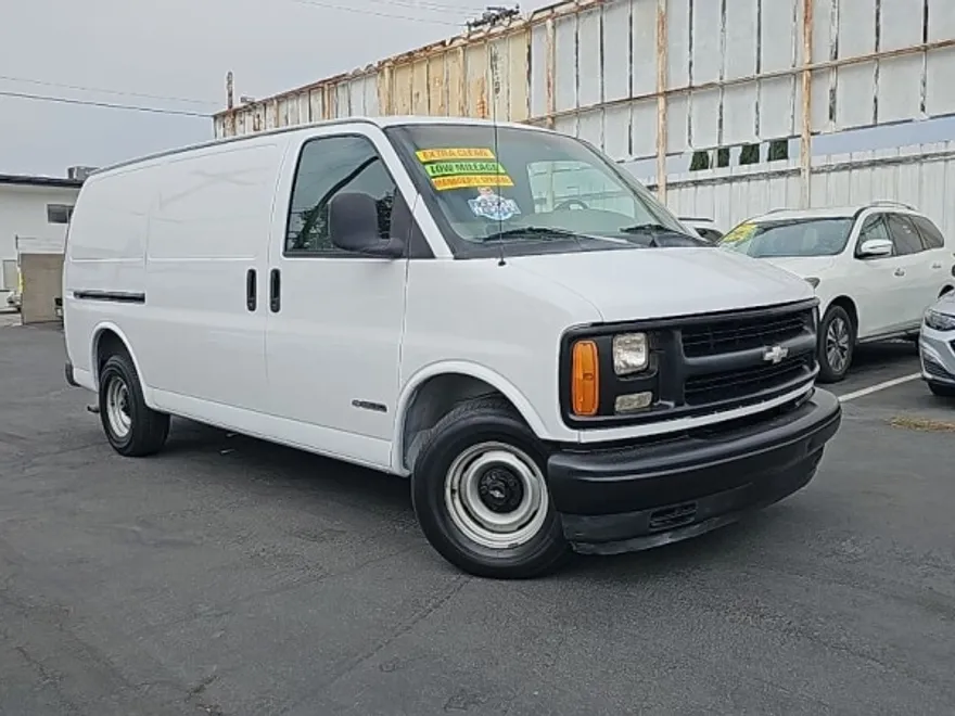 1999 Chevrolet Express 1500 photo 1