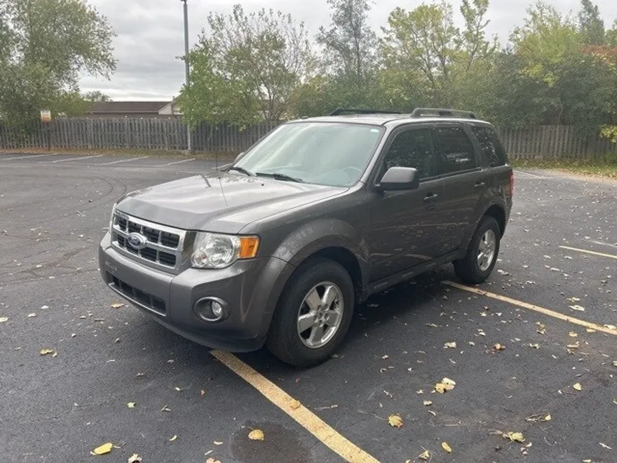2011 Ford Escape XLT photo 1