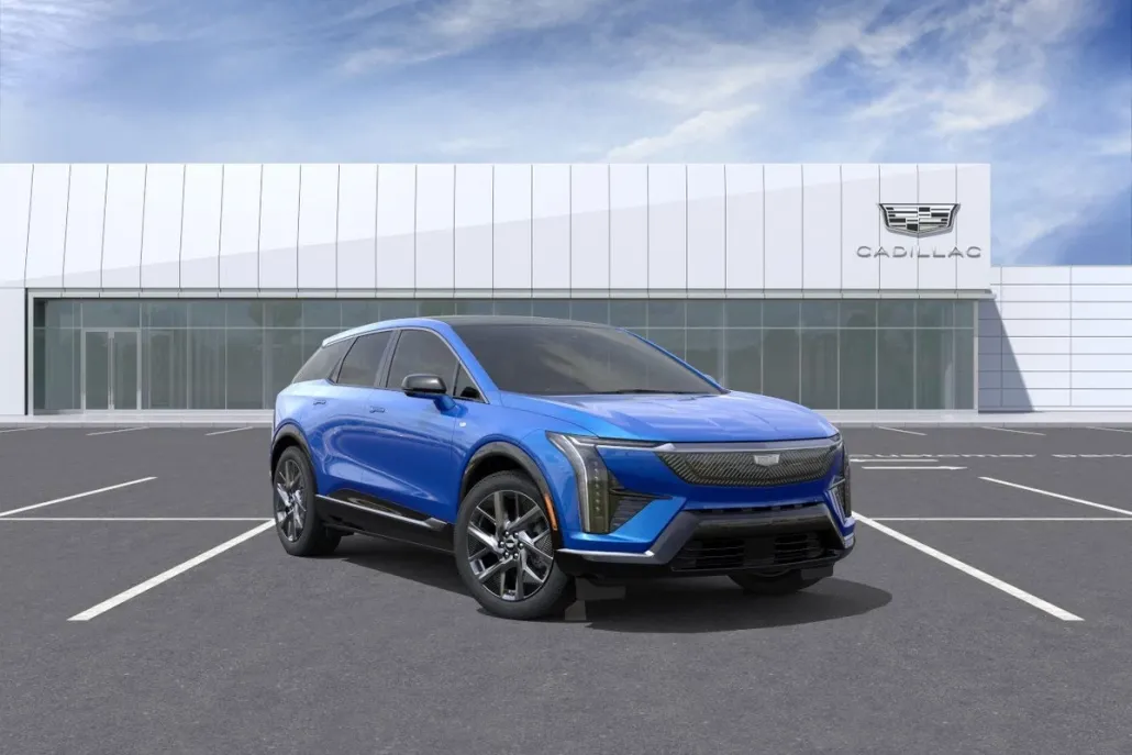 2025 Cadillac Optiq Luxury photo 1