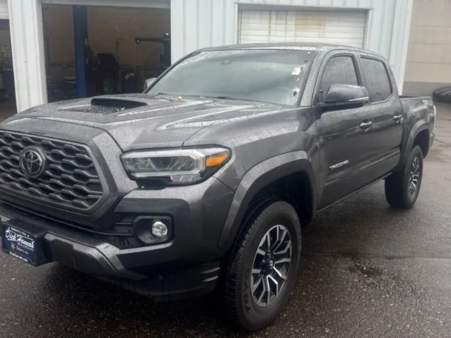 2023 Toyota Tacoma TRD Sport photo 1