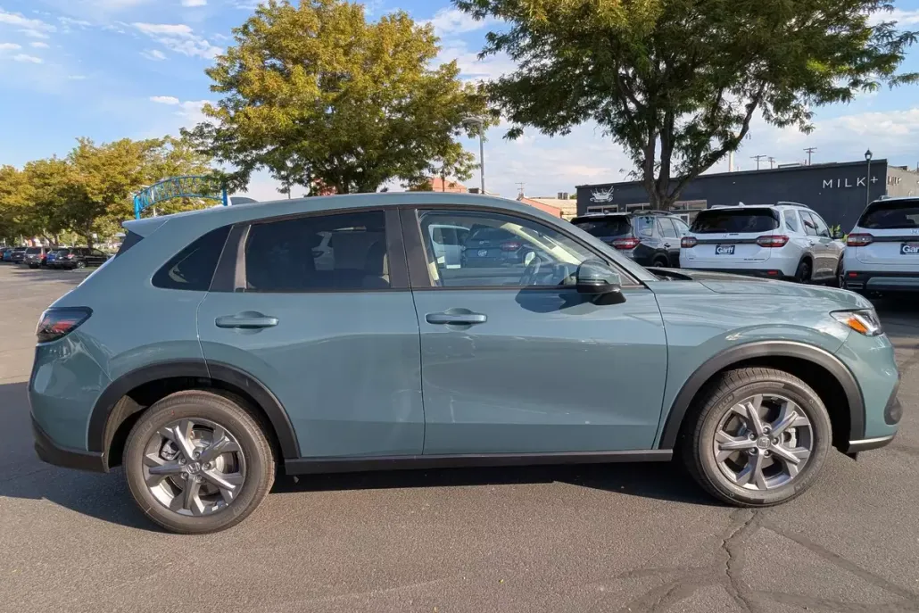 2026 Honda HR-V LX photo 1