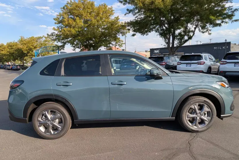 2026 Honda HR-V LX photo 1