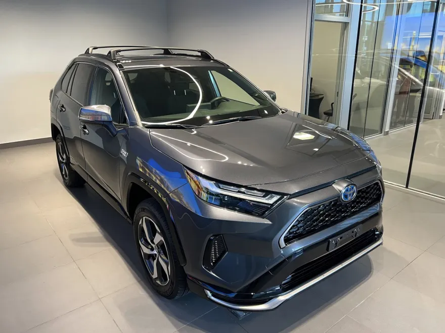 2022 Toyota RAV4 Prime SE photo 1