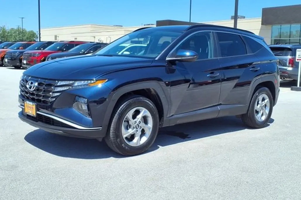 2024 Hyundai Tucson SEL photo 1