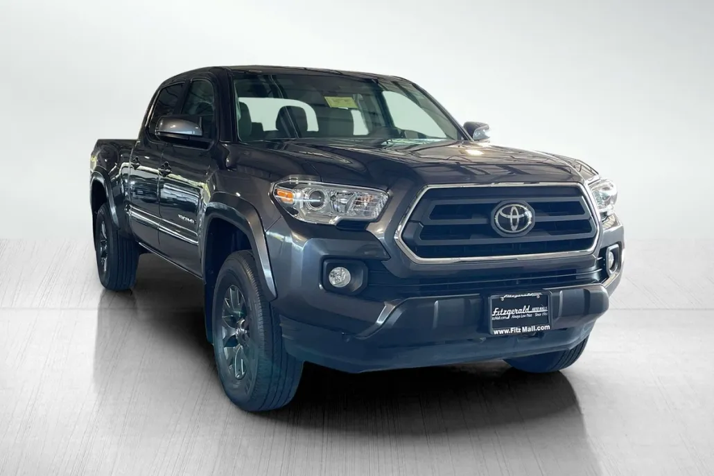 2022 Toyota Tacoma SR5 V6 photo 1