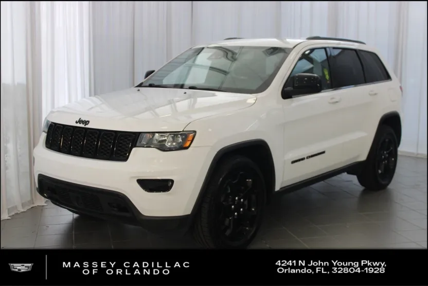 2020 Jeep Grand Cherokee Laredo photo 1