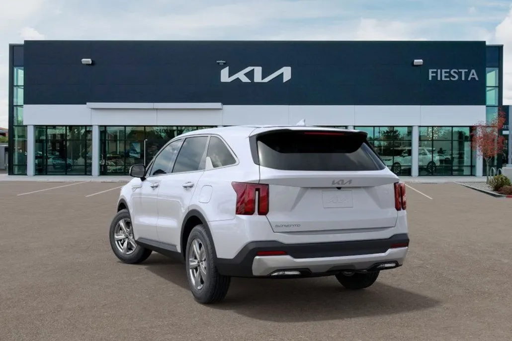2025 Kia Sorento LX photo 1
