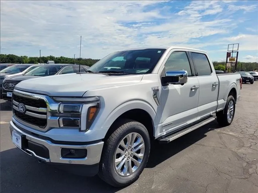 2025 Ford F-150 Lariat photo 1
