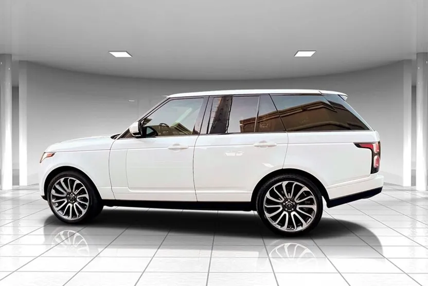 2018 Land Rover Range Rover SuperCharged photo 1