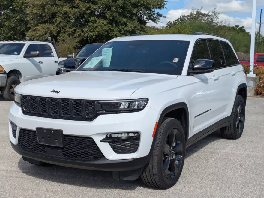 2025 Jeep Grand Cherokee Limited photo 1
