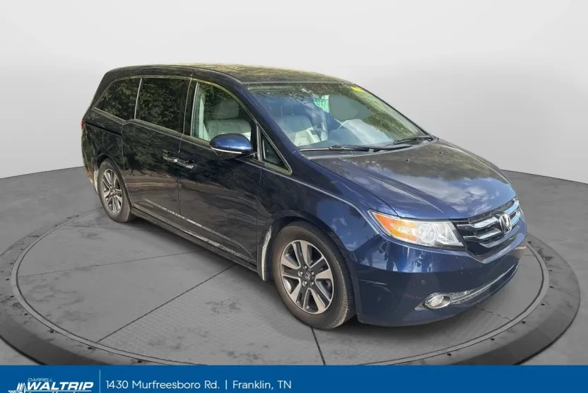 2014 Honda Odyssey Touring photo 1