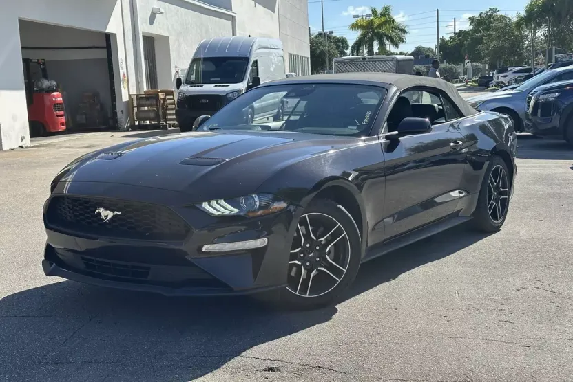 2023 Ford Mustang EcoBoost Premium photo 1