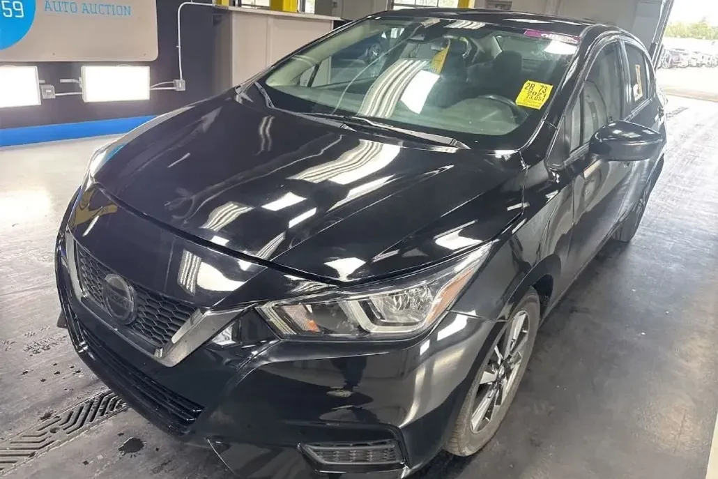 2021 Nissan Versa 1.6 SV photo 1