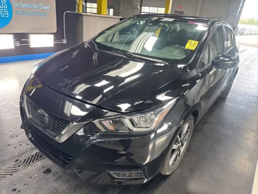 2021 Nissan Versa 1.6 SV photo 1