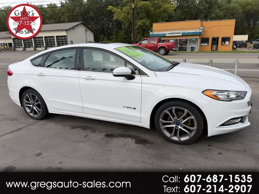 2017 Ford Fusion Hybrid SE photo 1