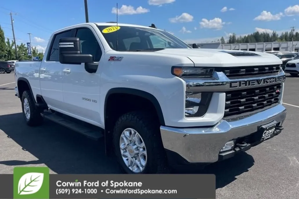 2022 Chevrolet Silverado 3500HD LT photo 1