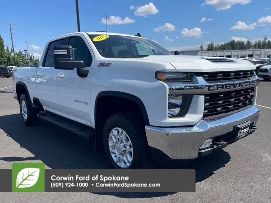 2022 Chevrolet Silverado 3500HD LT photo 1