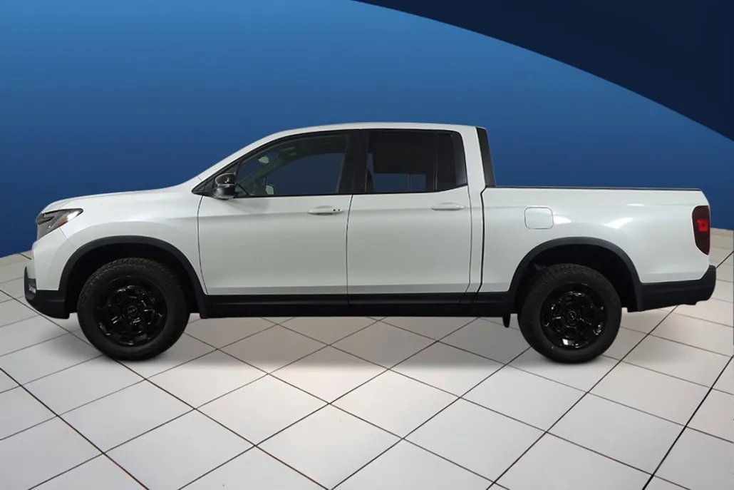 2025 Honda Ridgeline TrailSport photo 1