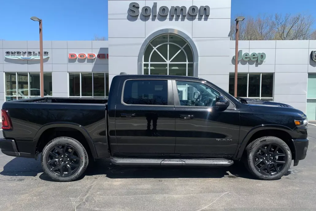 2025 Ram 1500 Laramie photo 1