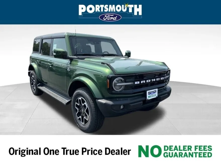 2025 Ford Bronco Outer Banks photo 1
