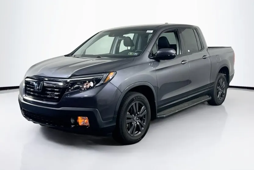 2020 Honda Ridgeline Sport photo 1