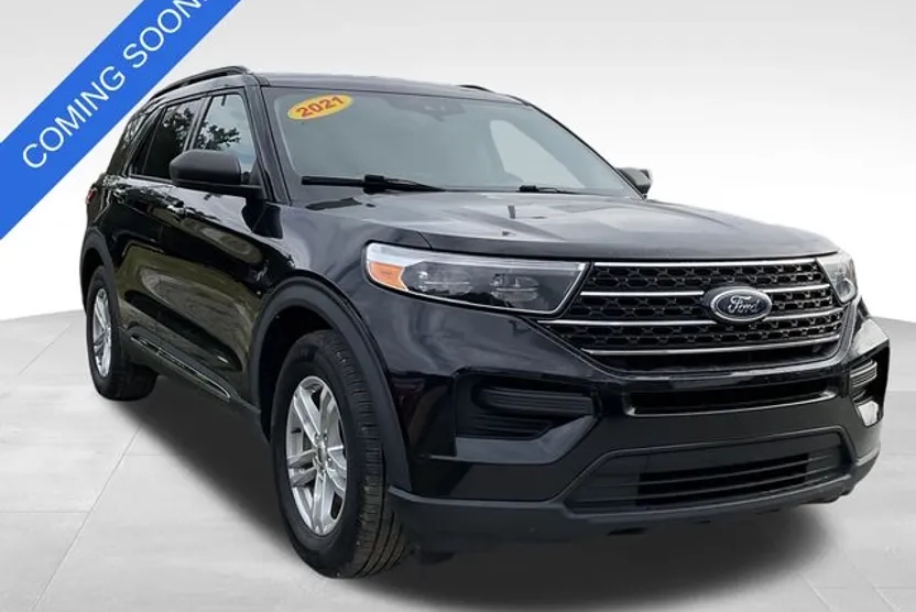 2021 Ford Explorer XLT photo 1