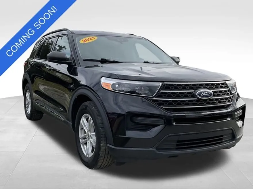 2021 Ford Explorer XLT photo 1