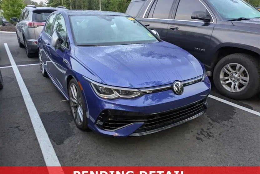 2024 Volkswagen Golf R photo 1