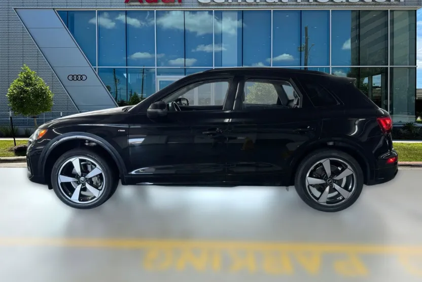 2022 Audi Q5 S line Premium Plus photo 1