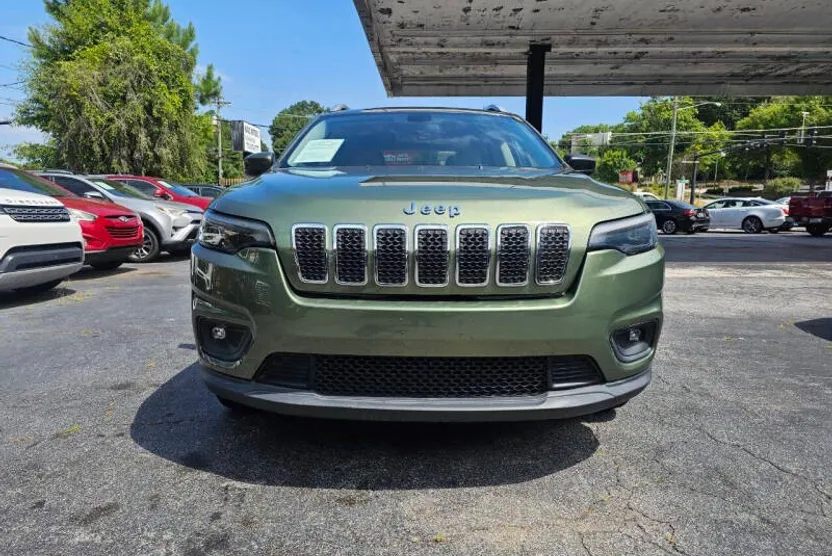 2019 Jeep Cherokee Latitude photo 1