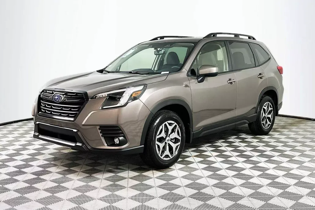 2024 Subaru Forester Premium photo 1