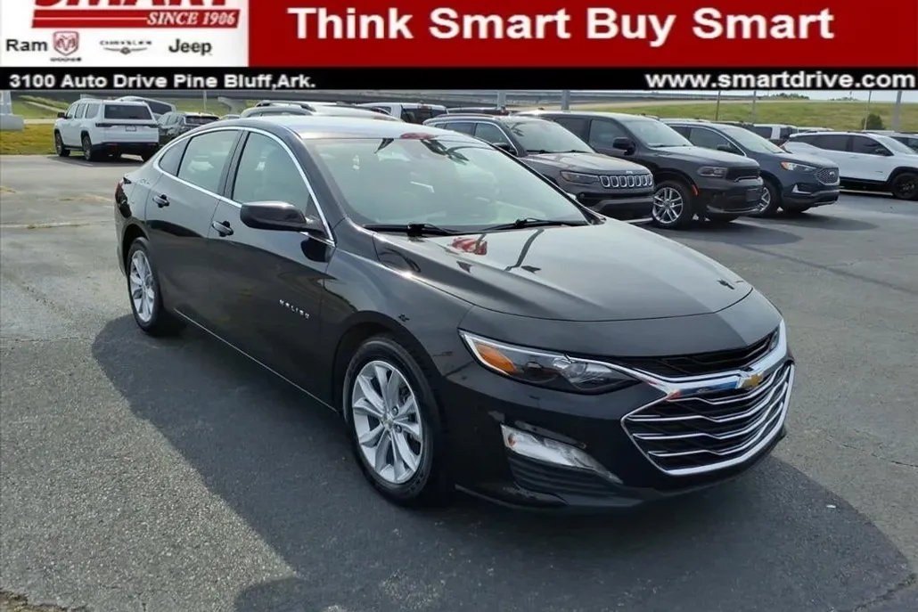 2025 Chevrolet Malibu 1LT photo 1