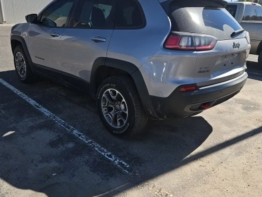 2021 Jeep Cherokee Trailhawk photo 1