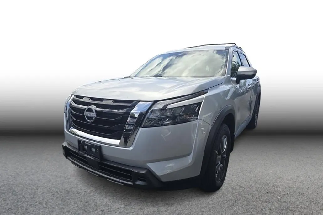 2025 Nissan Pathfinder SV photo 1