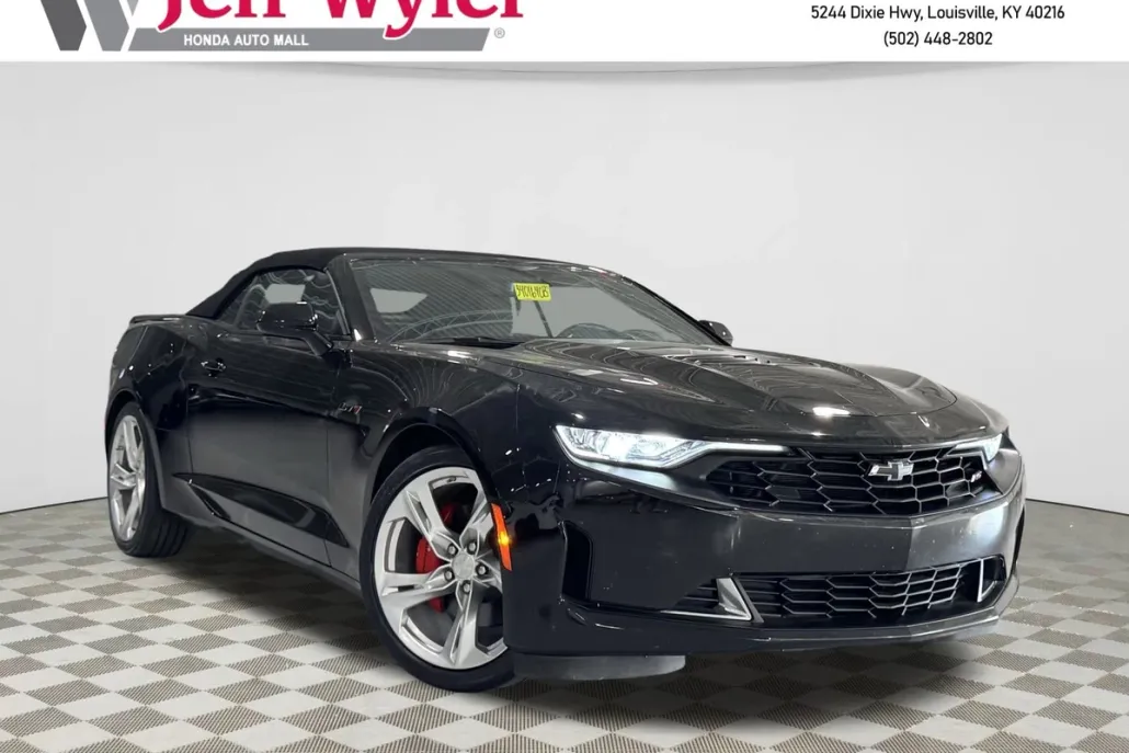 2023 Chevrolet Camaro LT1 photo 1