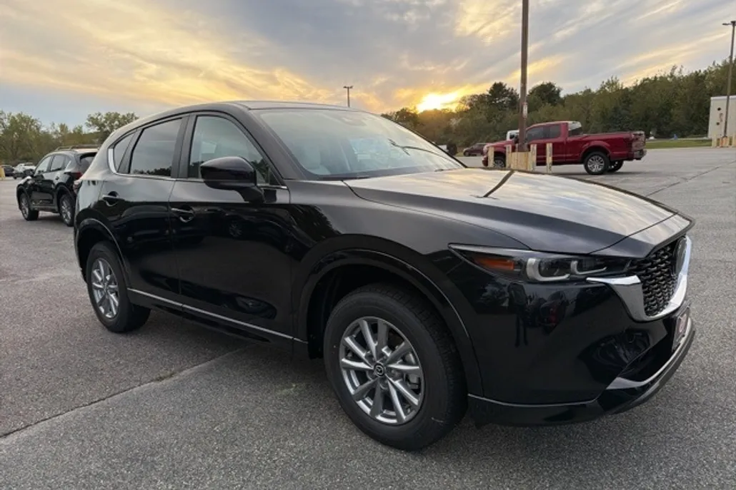 2025 Mazda CX-5 2.5 S Preferred photo 1