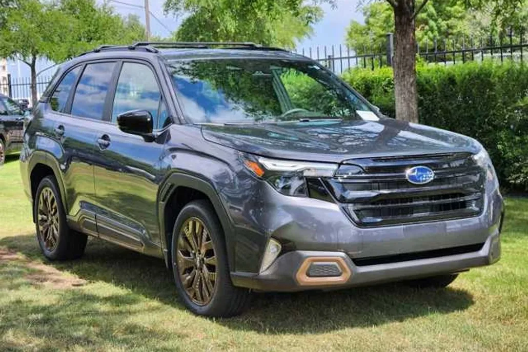 2025 Subaru Forester Sport photo 1