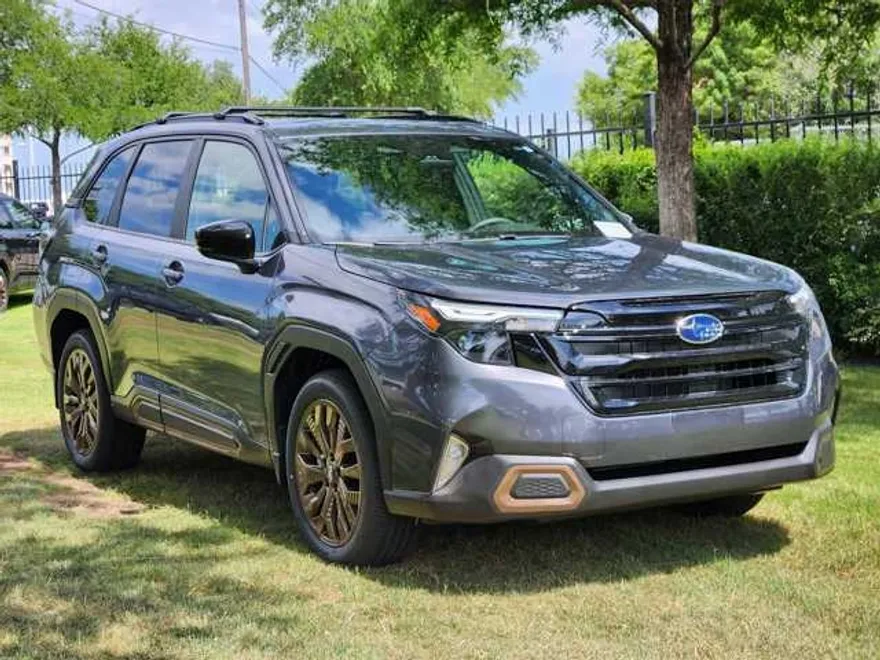 2025 Subaru Forester Sport photo 1