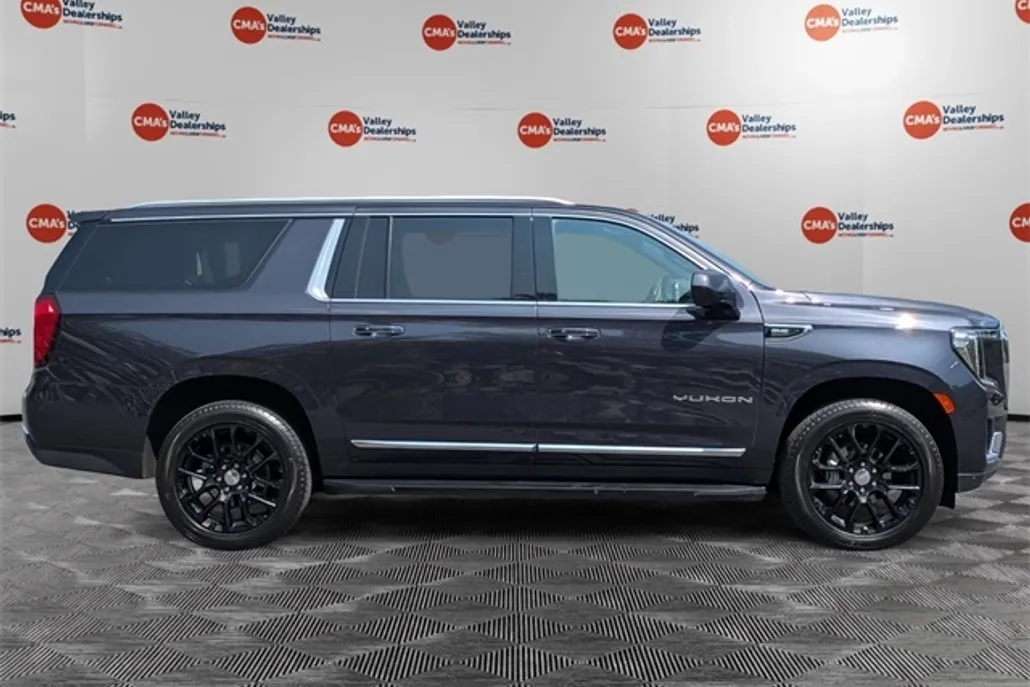 2023 Gmc Yukon XL SLT photo 1
