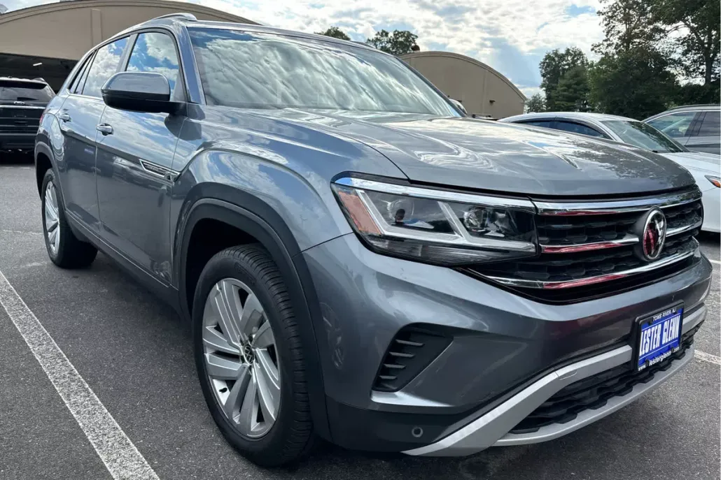 2021 Volkswagen Atlas Cross Sport V6 SE Technology photo 1
