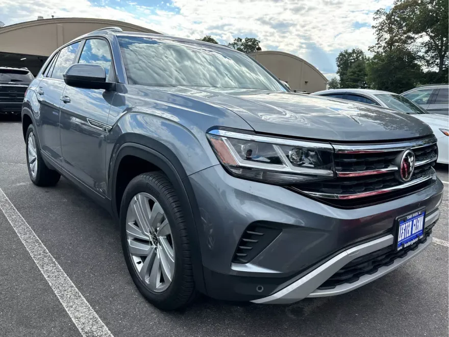 2021 Volkswagen Atlas Cross Sport V6 SE Technology photo 1