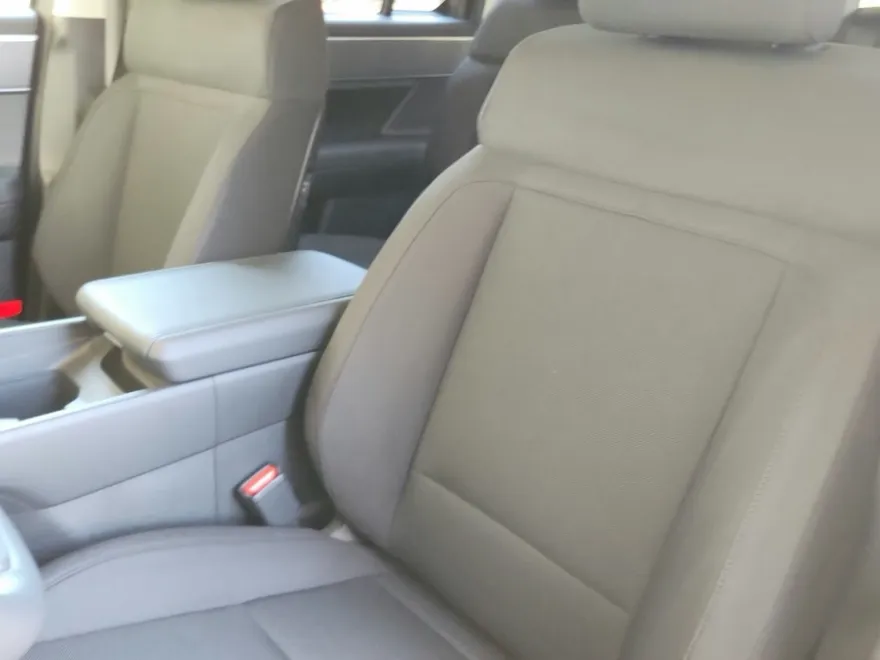 2026 Hyundai Santa Fe SE photo 8