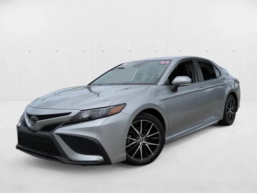 2023 Toyota Camry SE photo 1