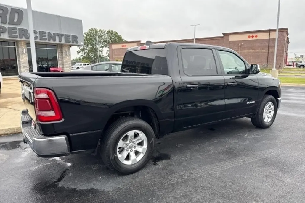 2024 Ram 1500 Laramie photo 1