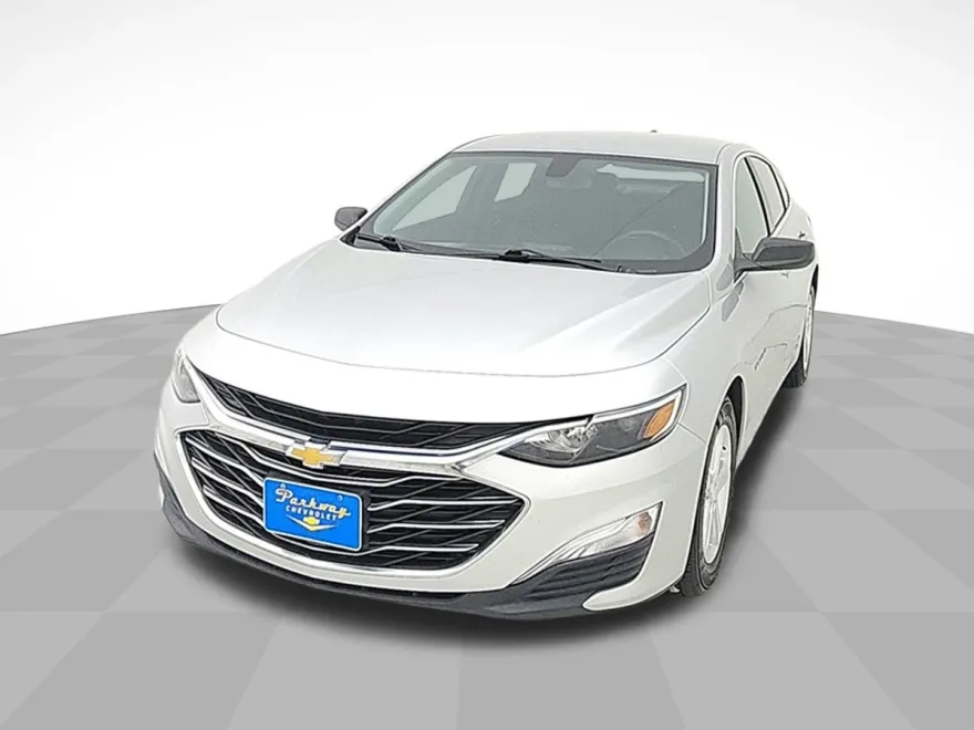 2020 Chevrolet Malibu LS photo 1