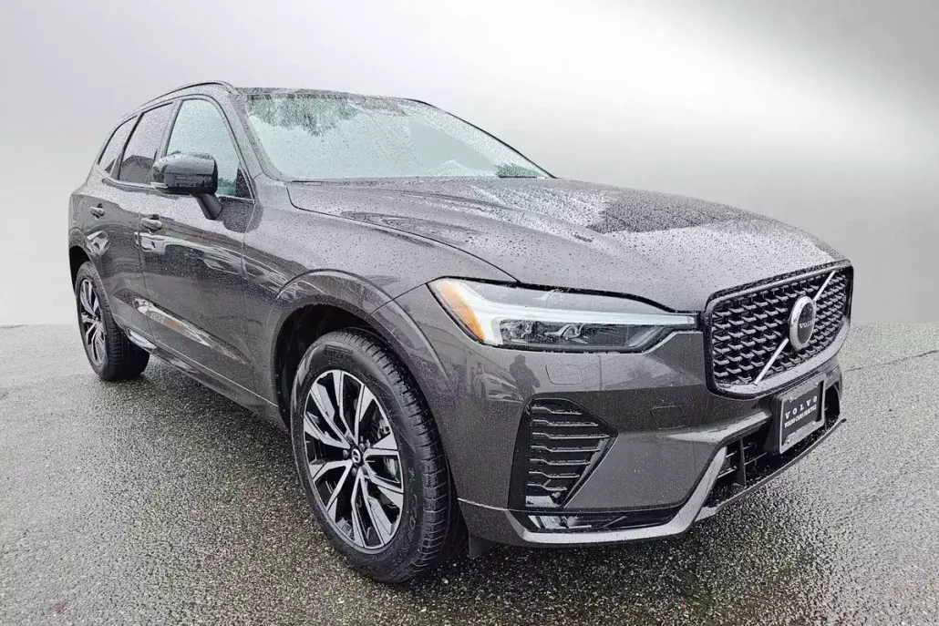 2025 Volvo XC60 B5 Core photo 1