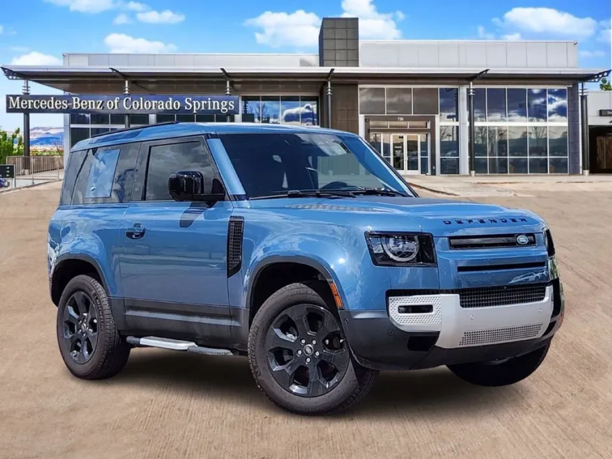 2023 Land Rover Defender 90 S photo 1