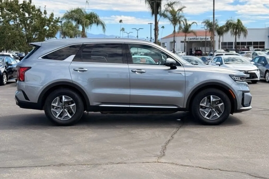 2021 Kia Sorento Hybrid EX photo 1