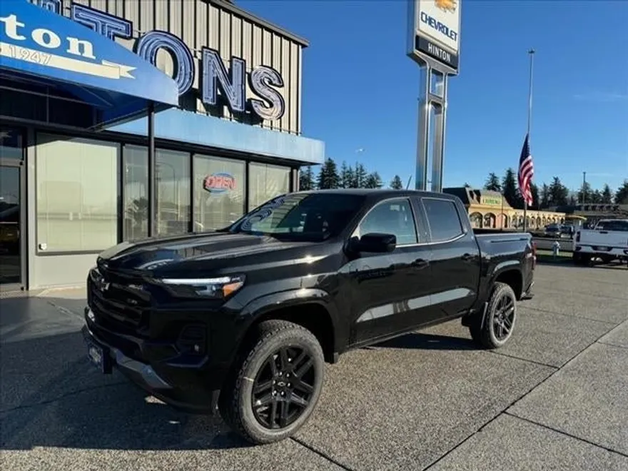 2025 Chevrolet Colorado Z71 photo 1